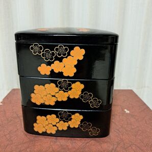 漆塗り 三段重箱