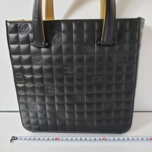 c116 美品 CHANEL シャネル チョコバーハンドバッグ ココマーク 黒_画像3