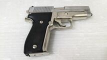 HM033-231124-71【ジャンク】タナカ SIG SAUER P226 シグ ザウエル ハーフシルバー ガスブローバック ガスガン 予備マガジン付_画像6