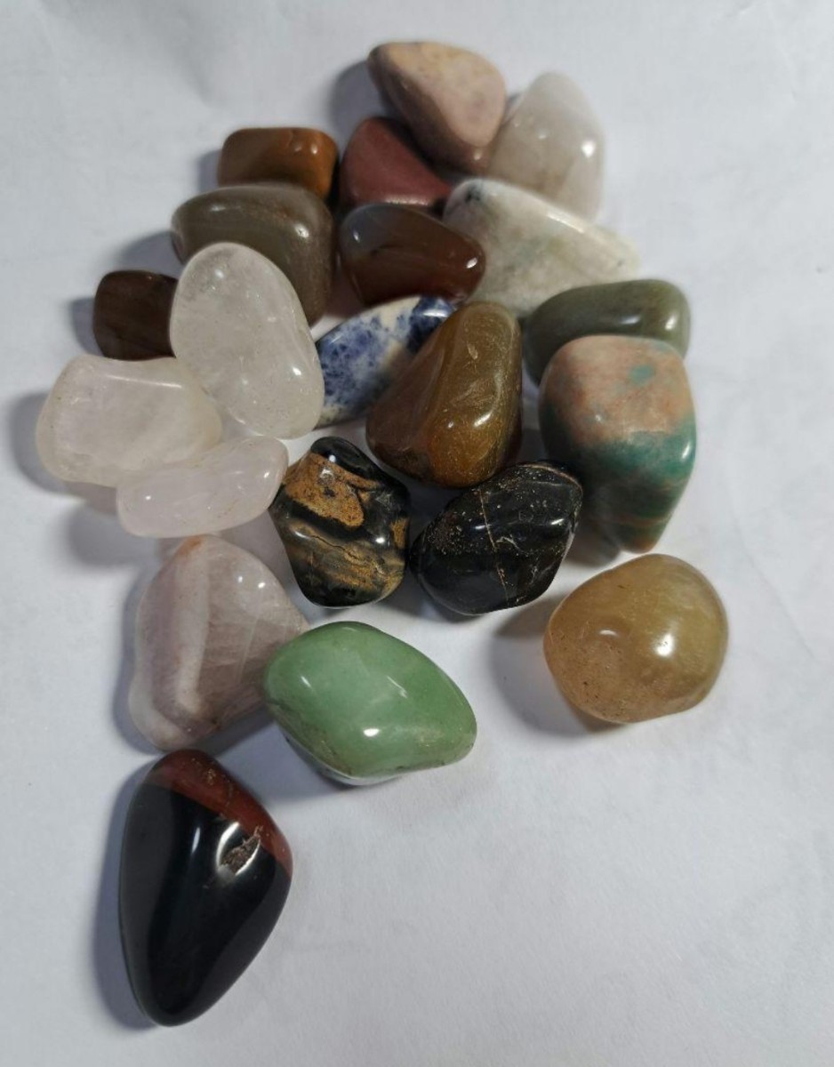 霊視とお祓い致します。評価あり。