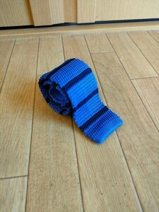 ほぼ未使用品 ザ・スーツカンパニー ブルー ブラック ボーダー ニットタイ THE SUIT COMPANY Blue Black Border Knit Tie カジュアル