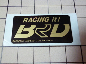 【小さい】 正規品 RACING it ! BRD ステッカー (ゴールド/耐熱/40×20mm) NSR50 NS-1 TZR50 TZM50 APE XR カブ エイプ 等に