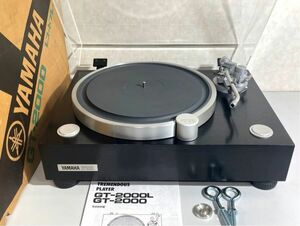 n6087-1 完全動作品 外観良好 YAMAHA ヤマハ GT-2000 GT2000 レコードプレーヤー プラッター脱着ボルト/取説/元箱付