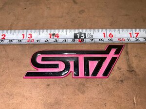 スバル　STi　エンブレム　中古品