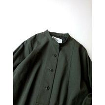 20AW MHL エムエイチエル マーガレットハウエル COTTON WOOL TWILL コットン ウール バンドカラー ロング 長袖 ワンピース カーキ 2_画像2