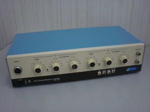 ☆NIHON KOHDEN Dual-Channel Bioelectric Amplifier MEG-5200！(MID-2307)「100サイズ」☆