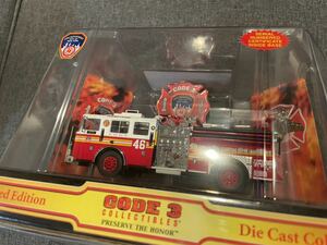 CODE3 FDNY Seagrave Pumper 43 FIRE ENGINE 消防車 シリアル入りミニカー 絶版 箱付き