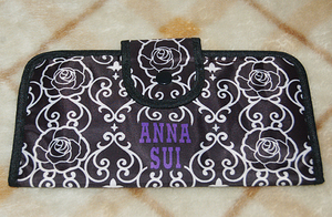 【未使用品】ANNA SUI★アナスイ　薔薇柄のカードケース