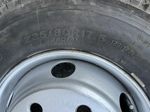 スタッドレス　225/80R17.5　BS　W900 2017年　4トン17.5×6.00　135-9 -12 6穴　両面再塗装　フォワード　レンジャー等　　６本値段_画像4