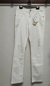 新品　パンツ ホワイト　61cm 　ストレッチ　パンツ　ジーンズ
