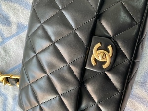 レア　チェーン　極美品　ＣＨＡＮＥＬ　シャネル　２６ｃｍ　ショルダーバッグ　シリアルシール有り