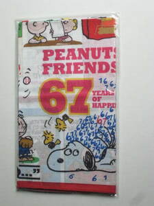 スヌーピータウンショップ PEANUTS誕生祭 「PEANUTS FRIENDS 67YEARS OF HAPPINESS」 バンダナ　限定品　送料無料　ウッドストック