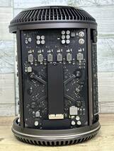 【良品♪】MacPro 2013 A1481[Xeon E5-1650 v2 3.2GHz 4コア/RAM:32G/SSD:512GB/FirePro D500×2]Montery 動作品_画像4