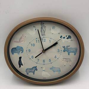 【動作品】★掛け時計★動物絵柄　熊、羊、牛など　楕円形　プラスチック製　日本製
