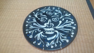 WEDGEWOOD　ウェッジウッドの飾り皿　直径約３１ｃｍ　”ＴＨＥ　ＧＲＥＥＮ　ＭＡＮ”　Ｊｏｈｎ　Ｐｉｐｅｒ