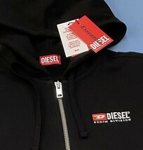 アイコニックなDIESEL DENIM DIVISION/ロゴ