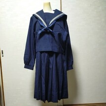 セイラー服 リセール品 美品 冬物 上下 紺 中学 女子 スカーフ_画像1