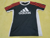 Adidas　Tシャツ　_画像1