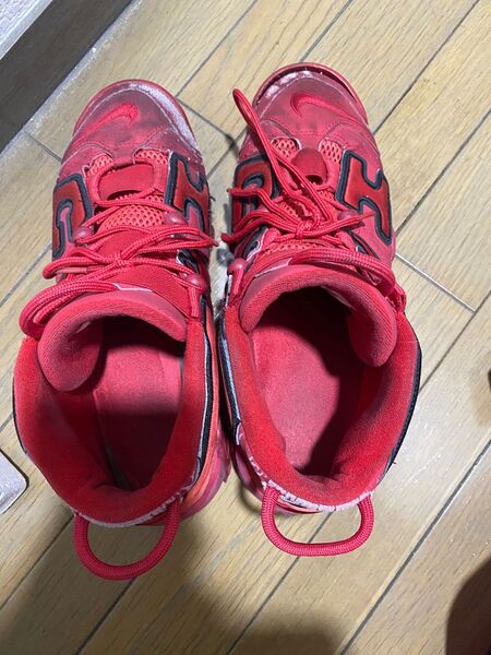 NIKE モアテン