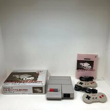 Nintendo ニンテンドー ニューファミコン HVC-101 本体 コントローラー2点 231108SK320674_画像1