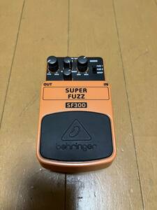 ベリンガー　ファズ　BEHRINGER SUPER FUZZ　SF300