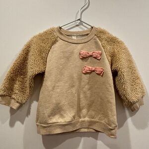 値下げしました！おまとめ150円引：出品しているお洋服2枚／Sunny Landscape フワフワ袖のトレーナー 80㎝／ベビー