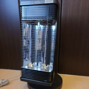 美品 DAIKIN ダイキン ERFT11XS-T セラムヒート 遠赤外線暖房機 人感センサー 速暖 ブラック 2020年製 手渡し歓迎 