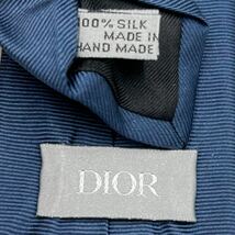 極美品 2023 現行 Dior HOMME ディオールオム ナロータイ ネクタイ シルク ICON ワンポイント ソリッド シルク 蜂 bee CD ネイビー 紺_画像7