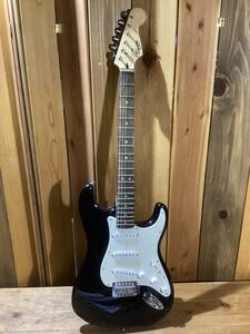 SQUIER FENDER S/N …… BULLET STRAT 美品の部類　音出し確認済み　現状品　中古　