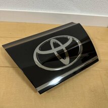 ★新品 トヨタ Toyota ハリアー GRスポーツ ZSU60W 後期 純正 フロントグリル エンブレム_画像1