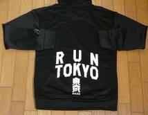 【黒、メンズＭ】定価6,050円　アシックス　2020東京マラソン限定モデル　スウェットジャケット　2011C002_画像6