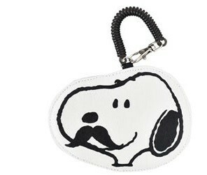  Snoopy (SNOOPY/PEANUTS). da ikatto pass case ( ticket holder ){ with strap .* pink }