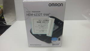 3904 新品未使用品 オムロン 手首式血圧計 HEM-6232T iPhone/Android連携可能