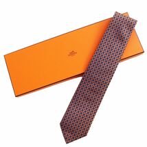 未使用品●HERMES エルメス 659059 シルク100％ チェーン/鎖/総柄 ネクタイ ネイビー×オレンジ フランス製 箱付き メンズ ビジネス◎_画像2