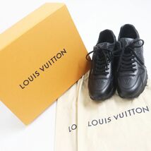 未使用品□2022年製 LOUIS VUITTON/ルイヴィトン 1A9ZKQ ランアウェイ・ライン モノグラム エピ ローカットスニーカー 黒 8 イタリア製_画像2