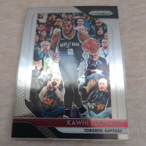 PANINI 2018-2019　PRIZM KAWHI LEONARD カード