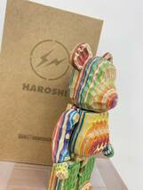 BE@RBRICK カリモク fragmentdesign HAROSHI VERTICAL 400％ carved wooden_画像4