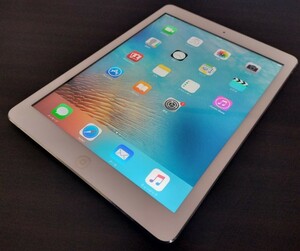 APPLE iPad Air Wi-Fi+Cellular 32GB MD795J/A [シルバー] アップル アイパッド