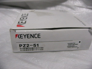 ★未使用★ KEYENCE PZ2-51 アンプ内蔵型光電センサ 取付金具片側欠品