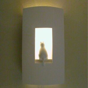 アウトレット石膏製　ネコが可愛い壁付ブラケット照明