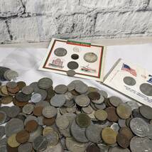 【YH-7190】中古品 外貨まとめ セット 約2.3kg分 中国 韓国 アジア ヨーロッパ 米ドル 記念メダルなど_画像3