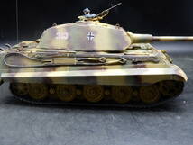 MOON工房 1/35 タミヤ ドイツ重戦車 キングタイガー 　ポルシェ砲塔 　ツィメリットコーティング　コマンダー１体付き 完成品_画像9