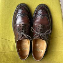 美品 Tricker's トリッカーズ 5633 BURTON マッキントッシュ別注 コードバンウイングチップレザーシューズ 8 fitting5 26.5 27 相当 シガー_画像2