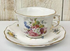 ヨーロッパ アンティーク ＊HAMMERSLEY ハマースレイ FINE BONE CHINA ＊英国製 小花柄 金彩 スクエア ティーカップ ソーサー ＊骨董 