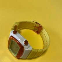アディダス　adidas 腕時計 デジタル　黄色　_画像4