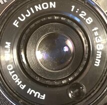 SS-1662■送料込■FUJICA FLASH FUJICA AF Date フィルムカメラ 379g●ジャンク扱い●レンズにやや曇りあり/くATら_画像2