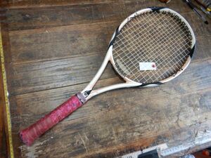 硬式テニスラケット　111804 Wilson K FACTOR ウィルソン　傷汚れあり　動作確認