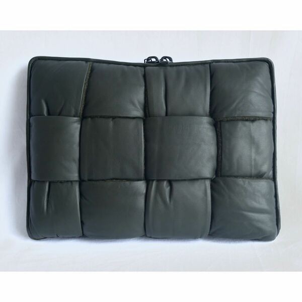 BOTTEGA VENETA INTRECCIATO LEATHER PADDED BRIEFCASE col.Dark Green ボッテガヴェネタ 鞄 レザーブリーフケース