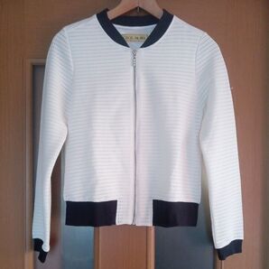新品未使用!!CECIL McBEE ブラック×ホワイト 裏地付きパーカー M