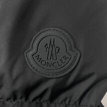 国内正規美品 MONCLER モンクレール MONTCLA モンクラー ダウン ジャケット 1B56900 C0300 メンズ サイズ4 ブラック 送料無料_画像9